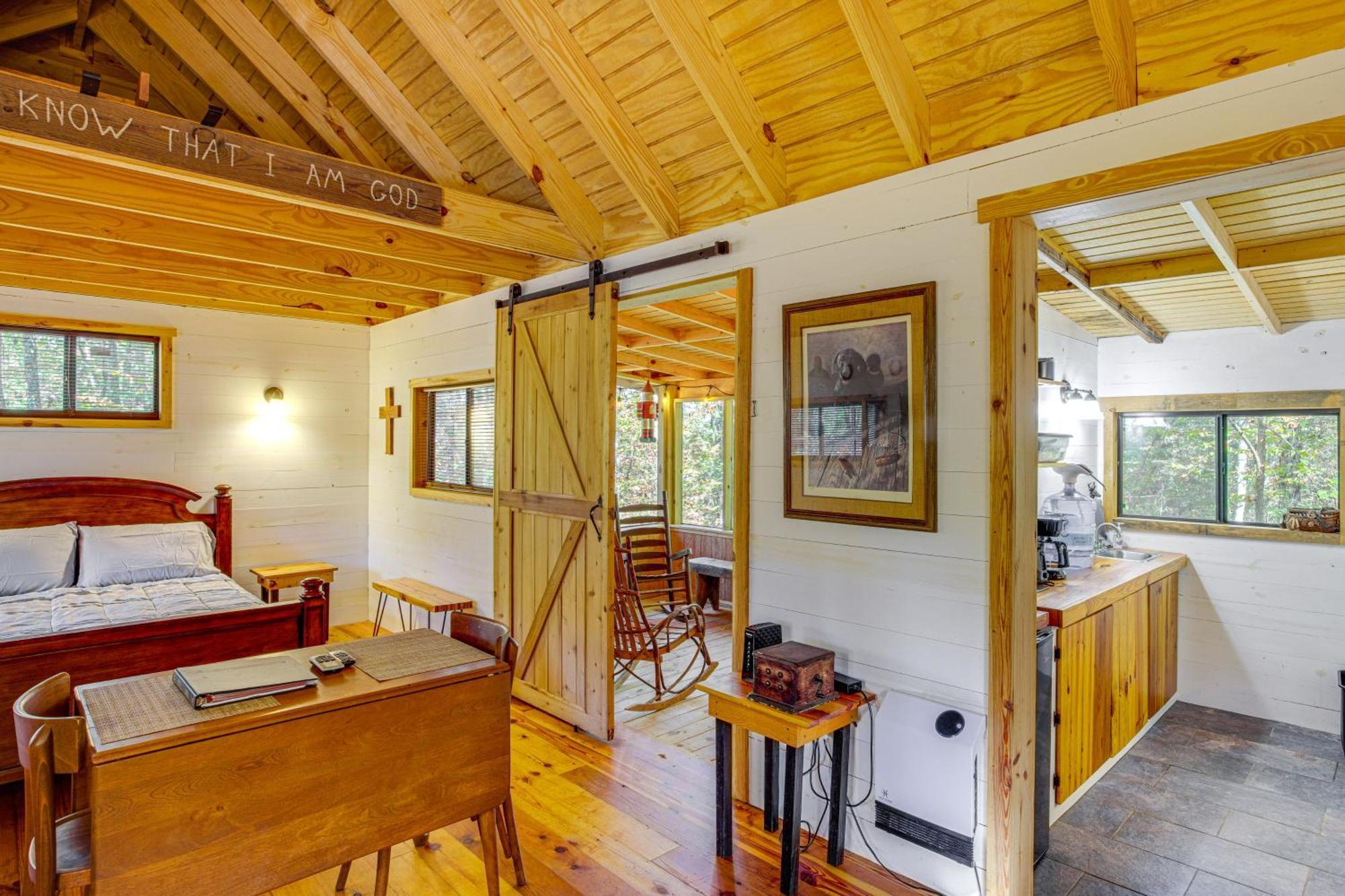 Secluded Tallassee Cabin With Fire Pit And Porch! Ngoại thất bức ảnh